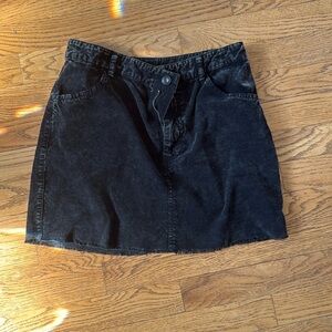 Black lightweight mini skirt size S
